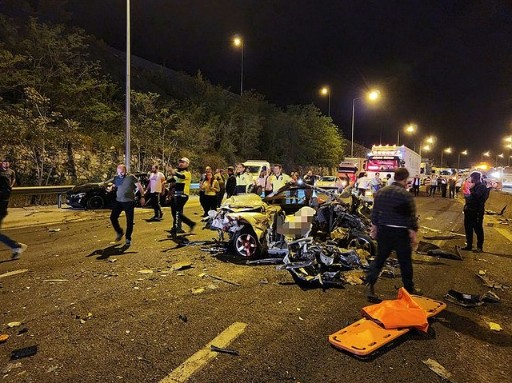 Adana'da polis aracının da karıştığı trafik kazasında 7 kişi öldü, 7 kişi de yaralandı